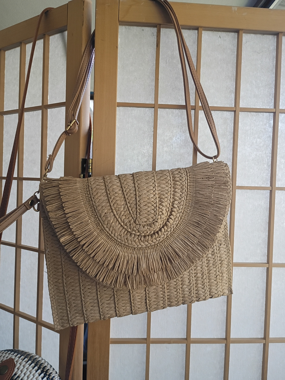Neutral Woven Fringe Crossbody Bag - Straw-Tone
